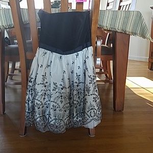 Betsy  Johnson  dress